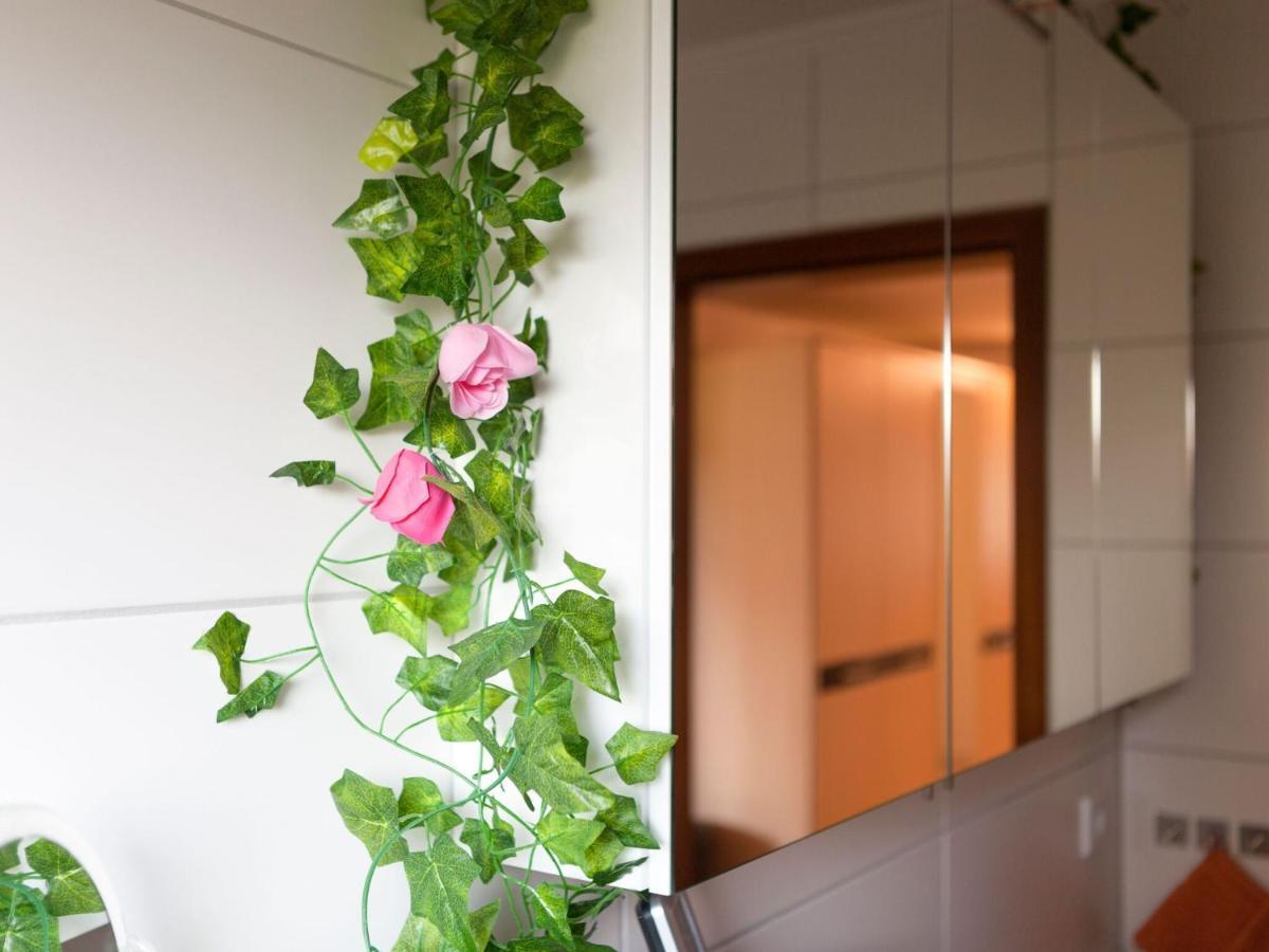 Sunny Flat In Bad Driburg With Garden Daire Dış mekan fotoğraf